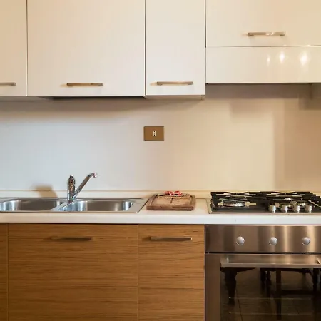 アパート House Of Cats *